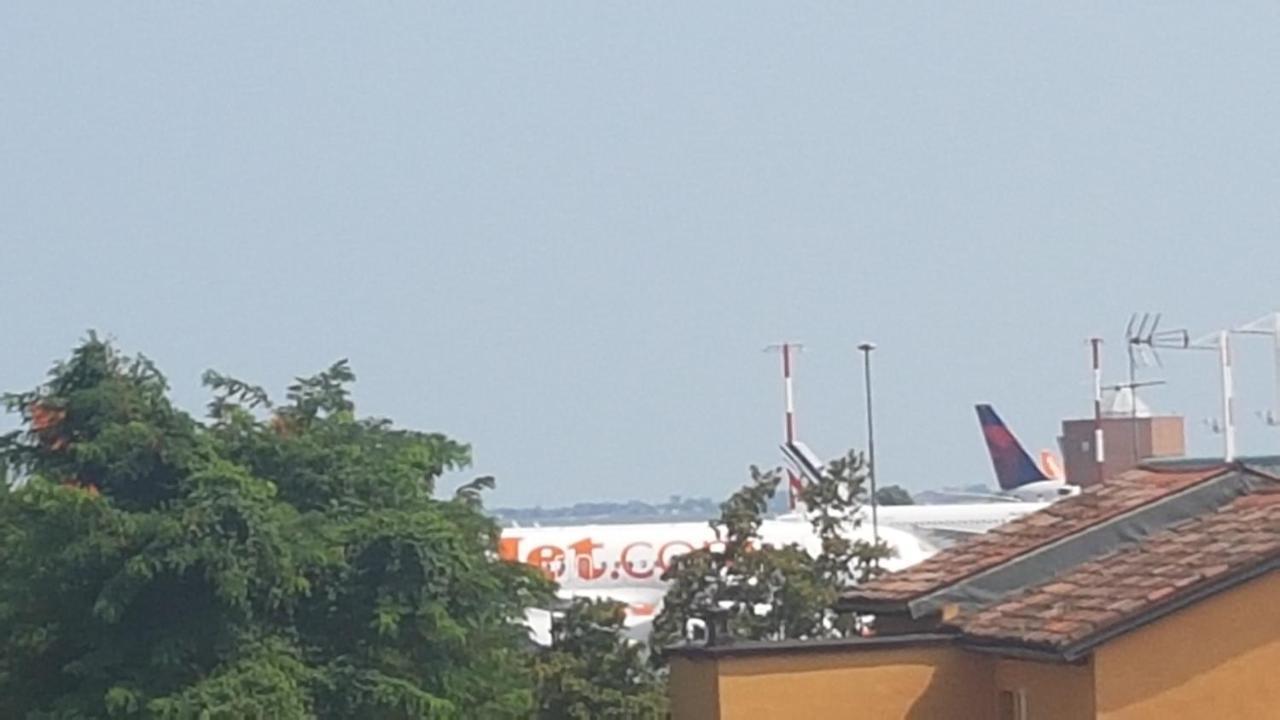 B&B "Gabriel&Melissa" Airport View - Nuova - Ristrutturato Gennaio 2022 Tessera Zewnętrze zdjęcie